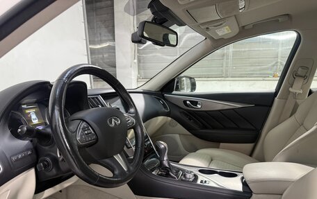 Infiniti Q50 I рестайлинг, 2016 год, 1 699 800 рублей, 8 фотография