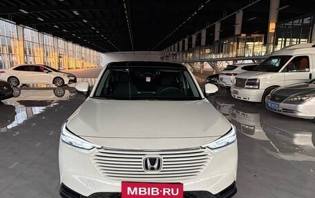Honda Vezel, 2023 год, 1 430 111 рублей, 2 фотография
