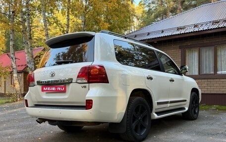 Toyota Land Cruiser 200, 2014 год, 4 299 999 рублей, 8 фотография