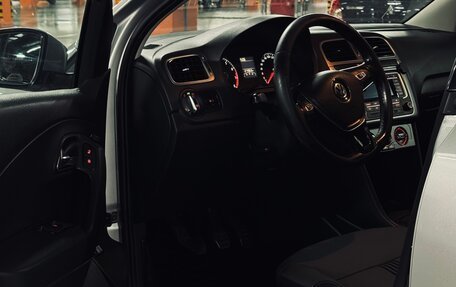 Volkswagen Polo VI (EU Market), 2016 год, 740 000 рублей, 18 фотография