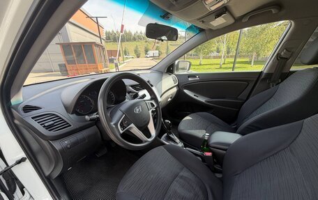 Hyundai Solaris II рестайлинг, 2016 год, 900 000 рублей, 3 фотография
