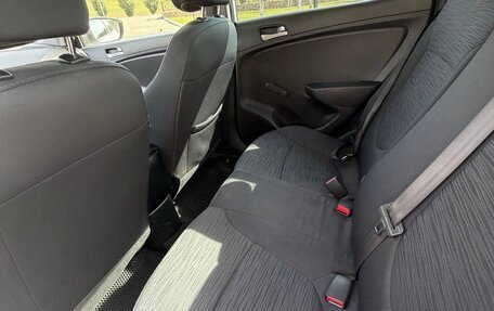 Hyundai Solaris II рестайлинг, 2016 год, 900 000 рублей, 4 фотография