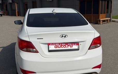 Hyundai Solaris II рестайлинг, 2016 год, 900 000 рублей, 2 фотография