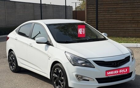 Hyundai Solaris II рестайлинг, 2016 год, 900 000 рублей, 5 фотография