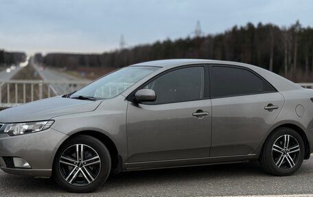 KIA Cerato III, 2010 год, 877 000 рублей, 11 фотография