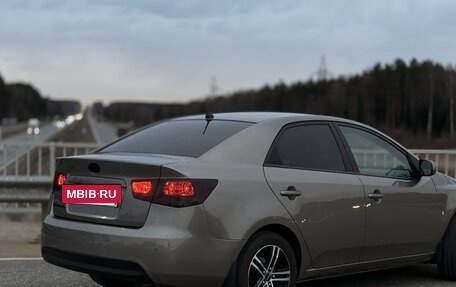 KIA Cerato III, 2010 год, 877 000 рублей, 6 фотография
