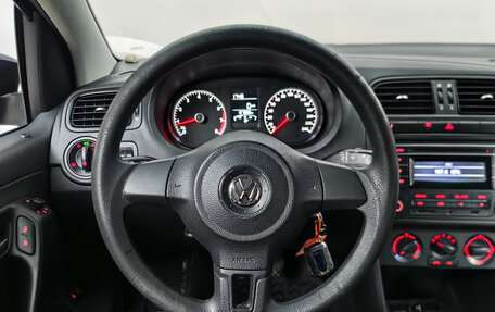 Volkswagen Polo VI (EU Market), 2015 год, 799 000 рублей, 11 фотография