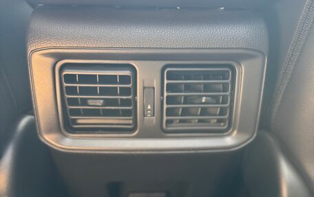 Toyota RAV4, 2019 год, 3 500 000 рублей, 23 фотография