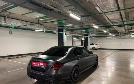 Mercedes-Benz E-Класс AMG, 2017 год, 3 500 000 рублей, 7 фотография
