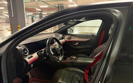 Mercedes-Benz E-Класс AMG, 2017 год, 3 500 000 рублей, 22 фотография