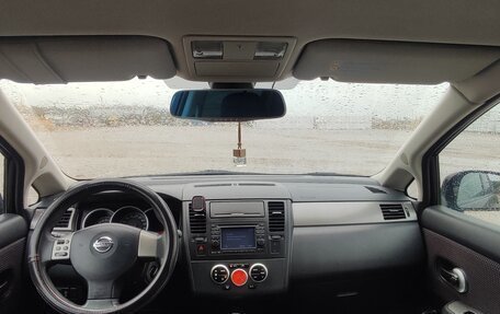 Nissan Tiida, 2011 год, 720 000 рублей, 32 фотография