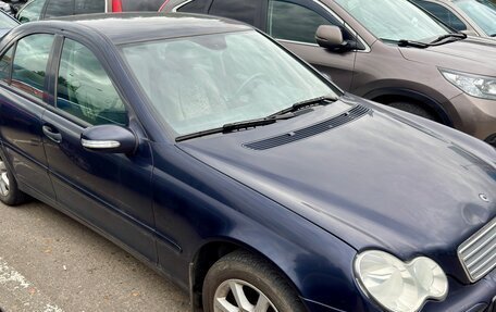 Mercedes-Benz C-Класс, 2006 год, 800 000 рублей, 2 фотография