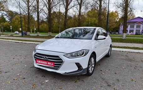 Hyundai Elantra VI рестайлинг, 2017 год, 790 000 рублей, 7 фотография