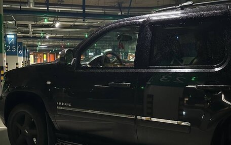Chevrolet Tahoe III, 2011 год, 2 000 000 рублей, 3 фотография