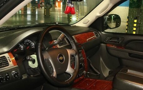 Chevrolet Tahoe III, 2011 год, 2 000 000 рублей, 18 фотография