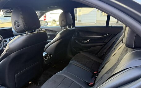 Mercedes-Benz E-Класс, 2018 год, 2 950 000 рублей, 13 фотография