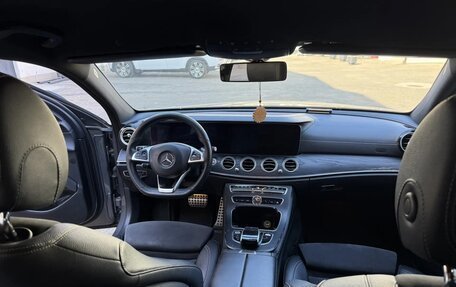 Mercedes-Benz E-Класс, 2018 год, 2 950 000 рублей, 7 фотография