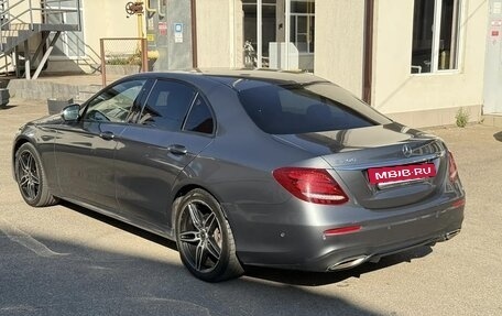Mercedes-Benz E-Класс, 2018 год, 2 950 000 рублей, 2 фотография