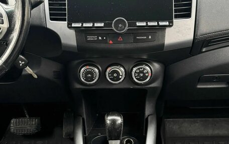 Mitsubishi Outlander III рестайлинг 3, 2012 год, 1 130 000 рублей, 10 фотография