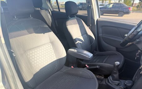 Renault Logan II, 2014 год, 399 000 рублей, 13 фотография
