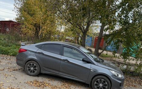 Hyundai Solaris II рестайлинг, 2013 год, 555 000 рублей, 5 фотография