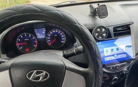 Hyundai Solaris II рестайлинг, 2013 год, 555 000 рублей, 8 фотография