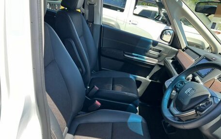 Honda Freed II, 2021 год, 1 900 000 рублей, 18 фотография