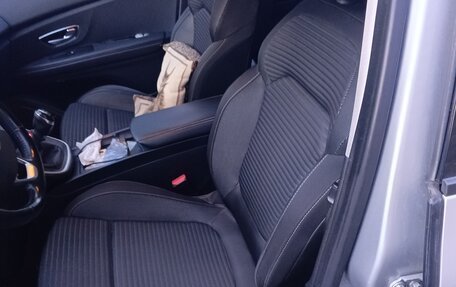 Renault Scenic IV, 2017 год, 1 640 000 рублей, 9 фотография