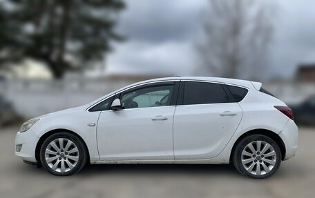 Opel Astra J, 2011 год, 700 000 рублей, 4 фотография