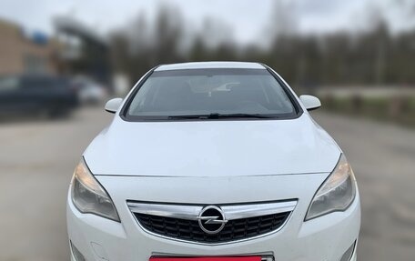 Opel Astra J, 2011 год, 700 000 рублей, 3 фотография