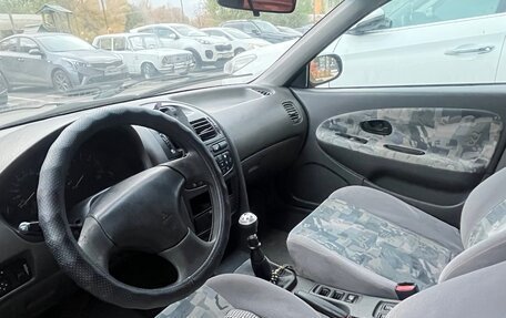 Mitsubishi Carisma I, 1997 год, 175 000 рублей, 3 фотография