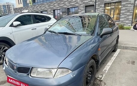 Mitsubishi Carisma I, 1997 год, 175 000 рублей, 8 фотография