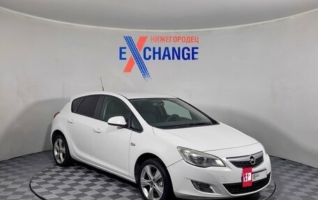 Opel Astra J, 2011 год, 522 000 рублей, 2 фотография