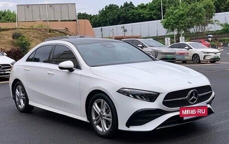 Mercedes-Benz A-Класс, 2023 год, 2 150 000 рублей, 3 фотография