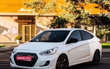 Hyundai Solaris II рестайлинг, 2012 год, 789 000 рублей, 3 фотография