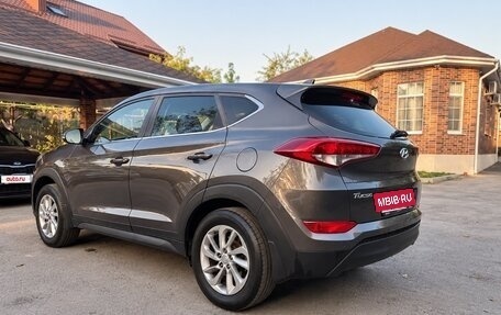 Hyundai Tucson III, 2017 год, 1 900 000 рублей, 2 фотография