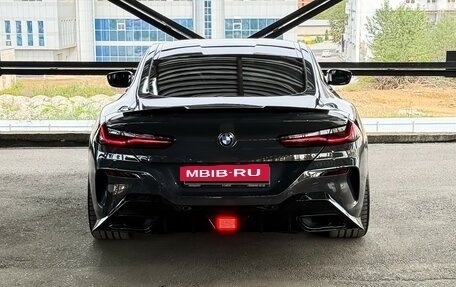 BMW 8 серия, 2019 год, 6 000 000 рублей, 3 фотография