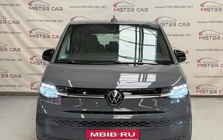 Volkswagen Multivan, 2023 год, 4 700 000 рублей, 7 фотография