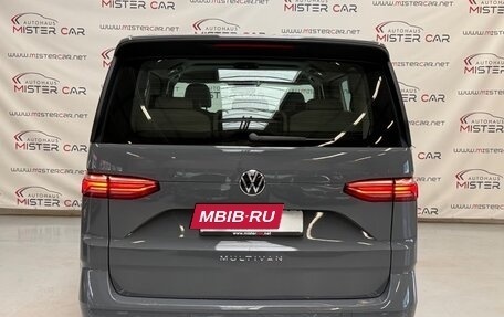 Volkswagen Multivan, 2023 год, 4 700 000 рублей, 8 фотография