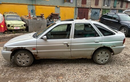 Ford Escort V, 1996 год, 49 000 рублей, 3 фотография