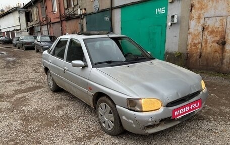 Ford Escort V, 1996 год, 49 000 рублей, 2 фотография
