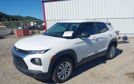 Chevrolet TrailBlazer, 2023 год, 1 550 000 рублей, 2 фотография