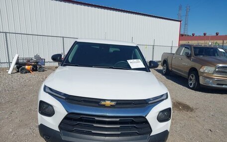 Chevrolet TrailBlazer, 2023 год, 1 550 000 рублей, 10 фотография