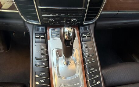 Porsche Panamera II рестайлинг, 2011 год, 3 999 999 рублей, 16 фотография