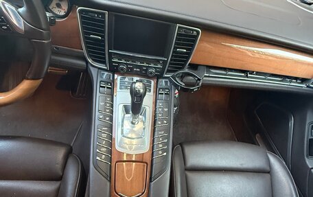 Porsche Panamera II рестайлинг, 2011 год, 3 999 999 рублей, 23 фотография