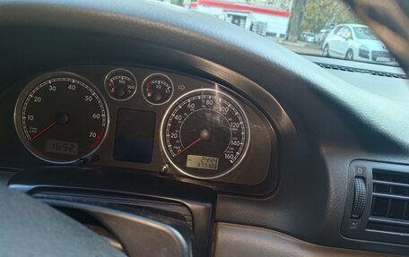 Volkswagen Passat B5+ рестайлинг, 2004 год, 590 000 рублей, 3 фотография