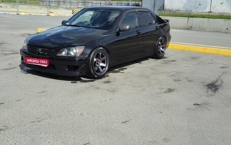 Toyota Altezza, 2001 год, 939 999 рублей, 1 фотография