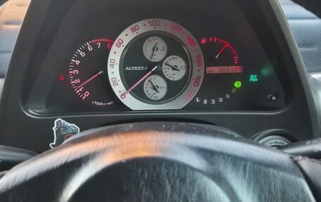Toyota Altezza, 2001 год, 939 999 рублей, 16 фотография