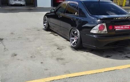 Toyota Altezza, 2001 год, 939 999 рублей, 5 фотография