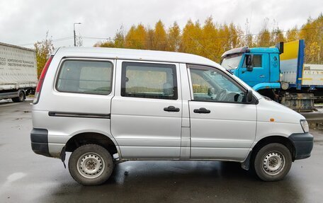 Toyota Town Ace III, 2003 год, 590 000 рублей, 4 фотография